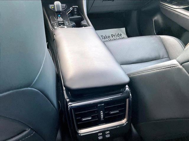 Used 2025 Toyota Crown AWD/4WD image 22