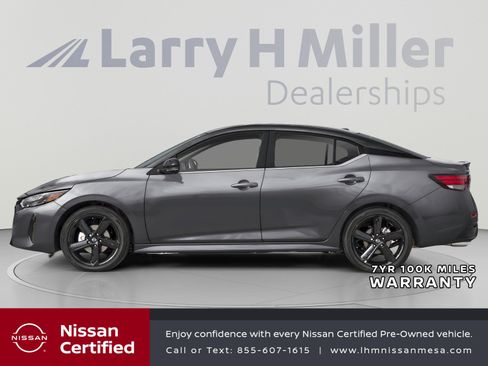 Certified 2025 Nissan Sentra SR FWD image 3