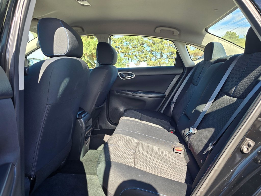 Used 2019 Nissan Sentra SR FWD image 12
