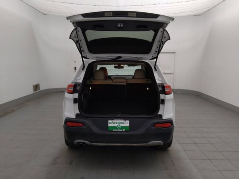 Used 2016 Jeep Cherokee Limited FWD image 29
