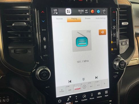 Used 2022 RAM 1500 Limited image 19