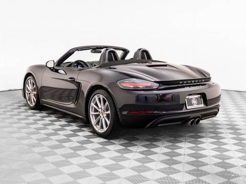 Used 2018 Porsche 718 Boxster S image 3