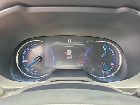Used 2025 Toyota RAV4 LE AWD/4WD image 15