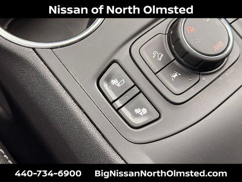 Used 2024 GMC Terrain SLE w/ Driver Convenience Package AWD/4WD image 21