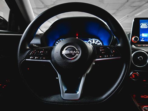 Used 2025 Nissan Sentra SV w/ Trunk Package image 22