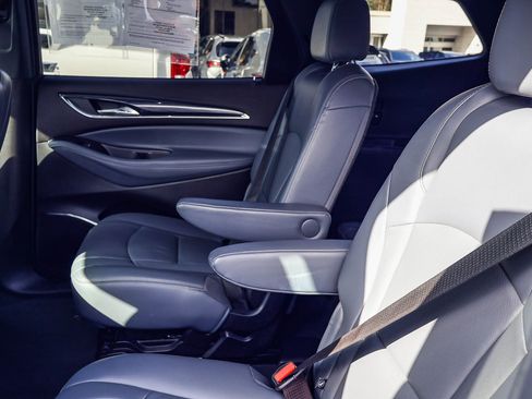 Used 2022 Buick Enclave Premium image 23