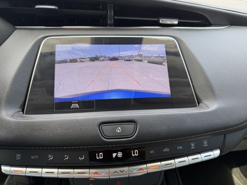 Certified 2023 Cadillac XT4 Luxury image 22