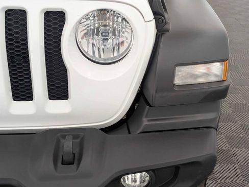 Used 2021 Jeep Wrangler Unlimited Islander image 10