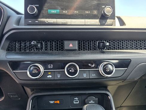 Used 2023 Honda CR-V LX image 16