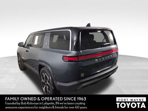 Used 2023 Rivian R1S Adventure image 9