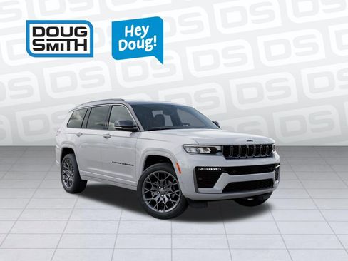 New 2026 Jeep Grand Cherokee L Summit AWD/4WD image 5
