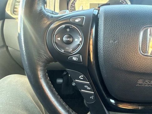 Used 2016 Honda Pilot Elite image 40