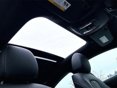 Used 2025 Mercedes-Benz CLA 250 4MATIC image 30