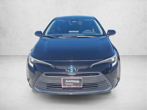 Certified 2023 Toyota Corolla LE w/ Carpet Mat Package (TMS) FWD image 2