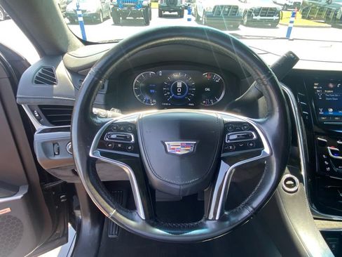 Used 2019 Cadillac Escalade Platinum AWD/4WD image 13