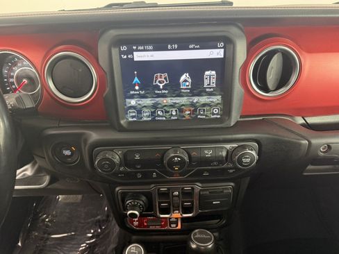 Used 2022 Jeep Gladiator Rubicon AWD/4WD image 18