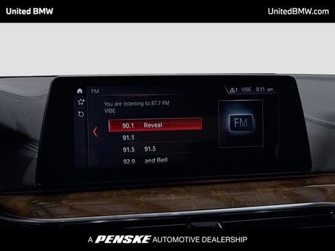 Used 2018 BMW 540i w/ M Sport Package RWD image 8