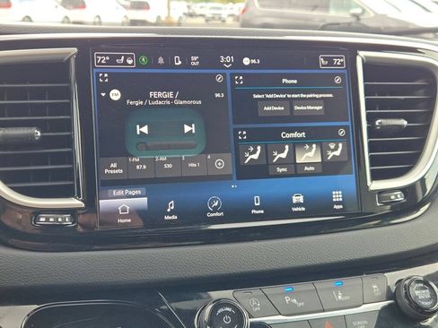 Certified 2024 Chrysler Pacifica Touring-L FWD image 28