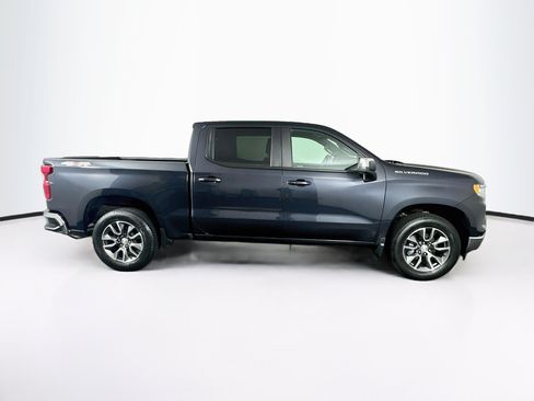 Used 2024 Chevrolet Silverado 1500 LT AWD/4WD image 10