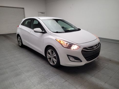 Used 2014 Hyundai Elantra GT w/ Option Group 02 image 13