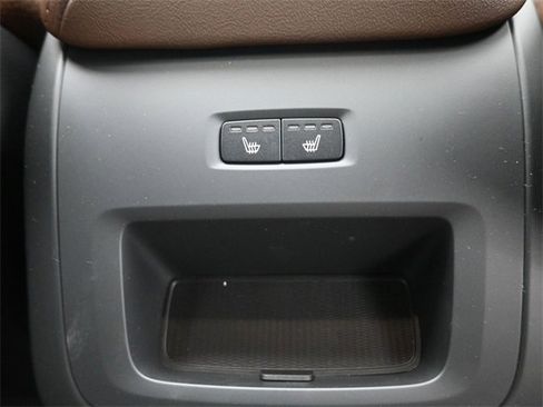 Used 2025 Volvo XC60 B5 Plus w/ Climate Package image 31