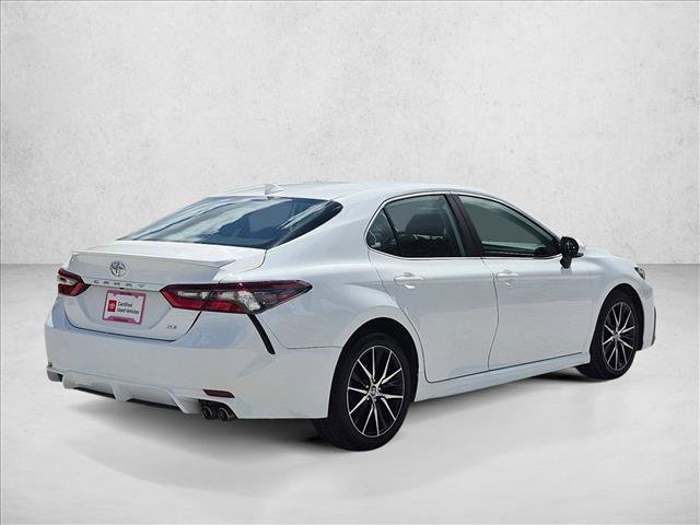 Used 2023 Toyota Camry SE FWD image 5