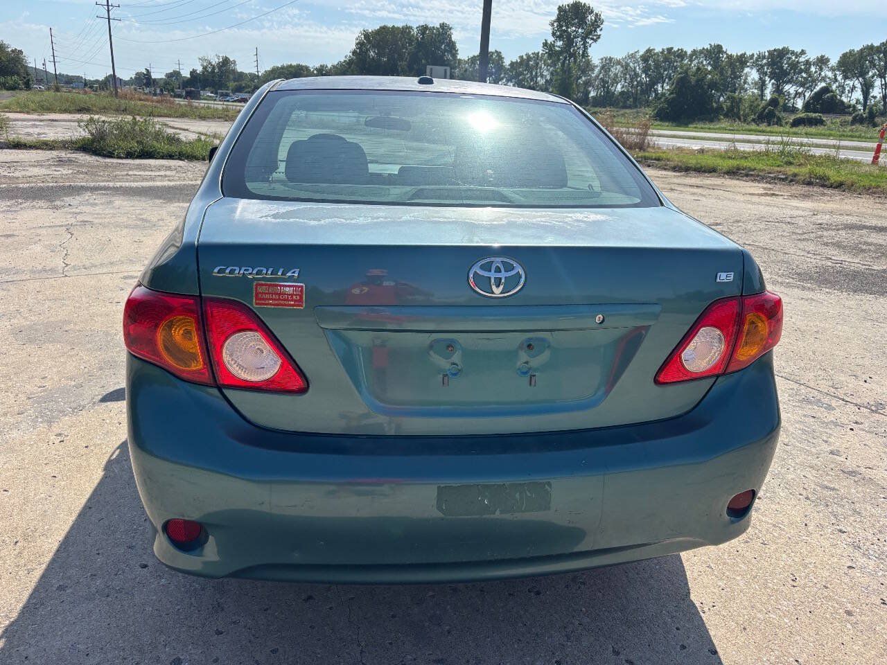 Used 2009 Toyota Corolla FWD image 9