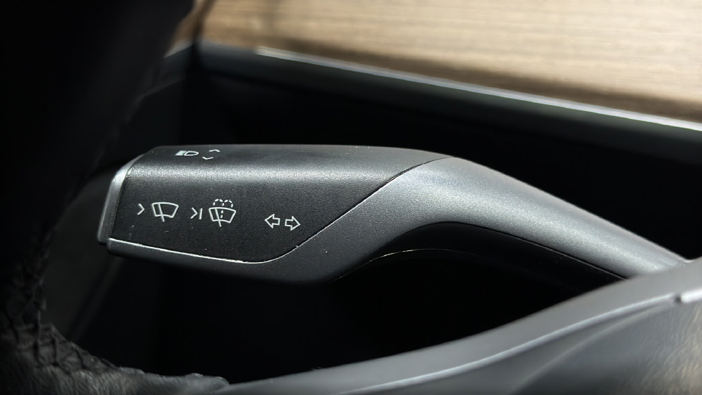 Used 2023 Tesla Model Y Long Range AWD/4WD image 34
