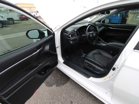 Used 2023 Toyota Camry SE image 28