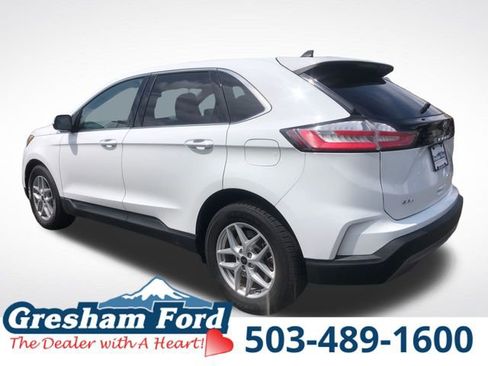 Certified 2024 Ford Edge SEL w/ Convenience Package AWD/4WD image 6