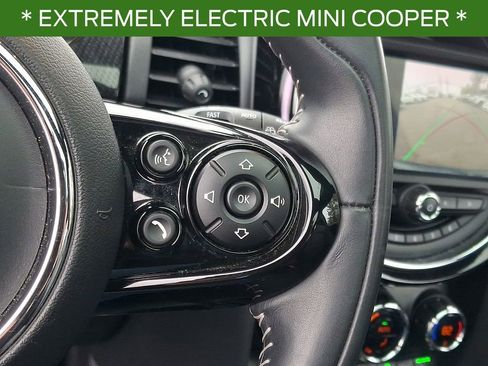 Used 2021 MINI Cooper SE w/ 8.8" Touchscreen Nav Package image 22
