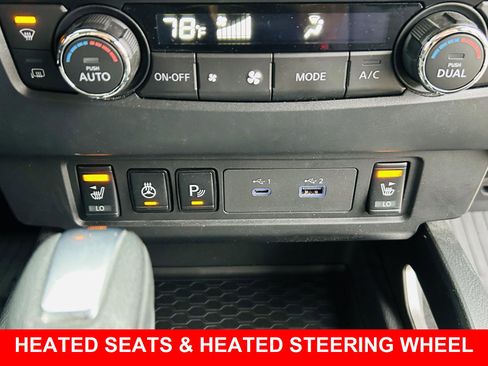 Used 2022 Nissan Frontier SV image 4