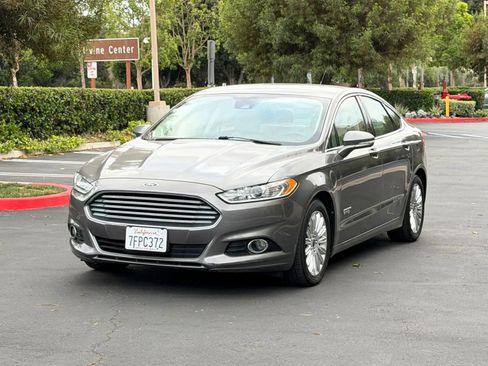 Used 2014 Ford Fusion Energi Titanium w/ Driver Assist Package FWD image 8