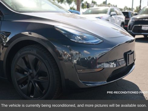 Used 2024 Tesla Model Y Long Range image 7