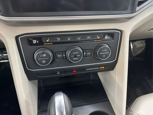 Used 2019 Volkswagen Atlas SE w/ Towing Package AWD/4WD image 44
