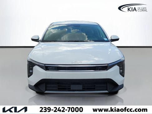 New 2025 Kia K4 EX FWD image 2