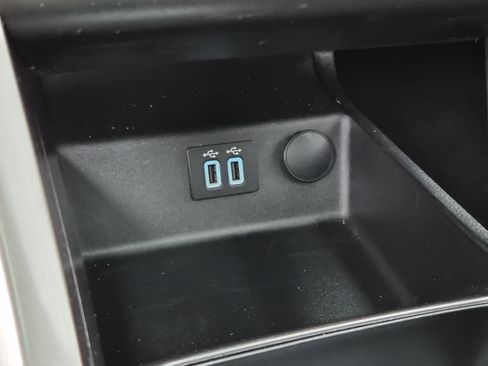 Used 2019 Ford Fusion SEL image 31