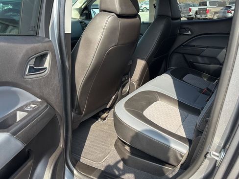 Used 2021 Chevrolet Colorado Z71 w/ Safety Package image 17