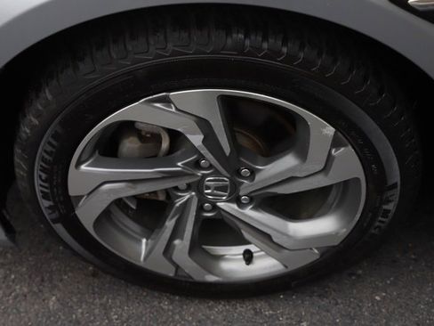 Used 2018 Honda Accord EX image 11