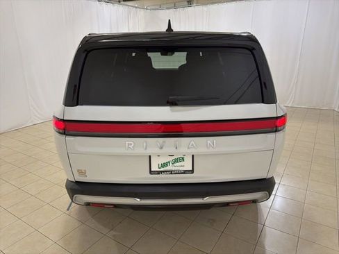 Used 2023 Rivian R1S Adventure AWD/4WD image 4