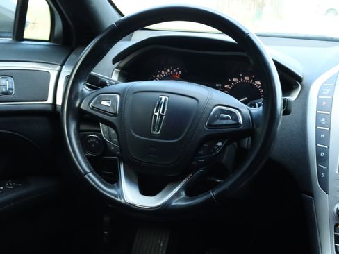 Used 2017 Lincoln MKZ Premiere image 5