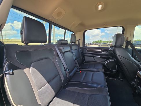 Used 2020 RAM 1500 Laramie RWD image 29