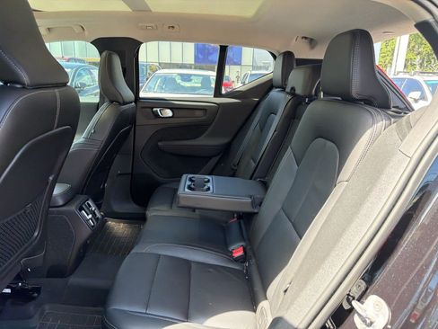 Certified 2024 Volvo XC40 B5 Core w/ Protection Package Premier AWD/4WD image 59