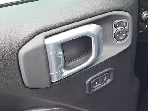 New 2026 Jeep Gladiator Sport AWD/4WD image 16