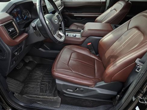 Used 2022 Ford Expedition Limited image 20