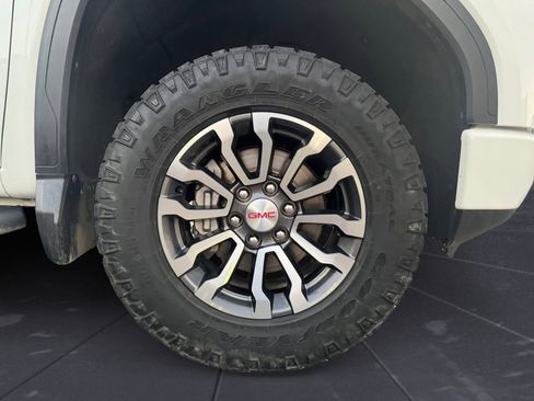 Used 2020 GMC Sierra 1500 AT4 w/ AT4 Premium Package image 14