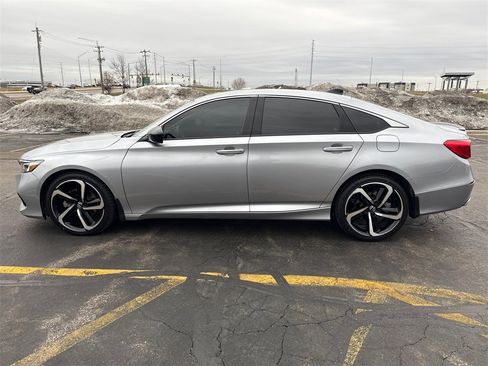Used 2021 Honda Accord Sport image 8