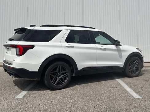 Certified 2025 Ford Explorer ST w/ Sun And Sound Package AWD/4WD image 6