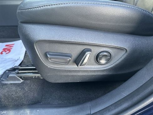 Used 2024 Toyota Grand Highlander XLE image 12