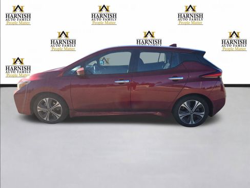 Used 2022 Nissan Leaf SV image 2